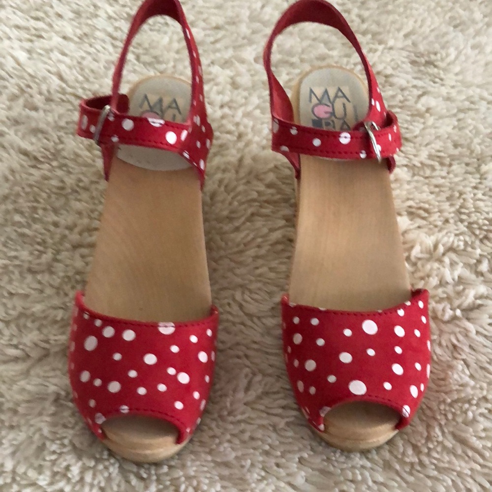 Maguba Spot On ~ wooden wedge clog sandal ~ 6.5/37